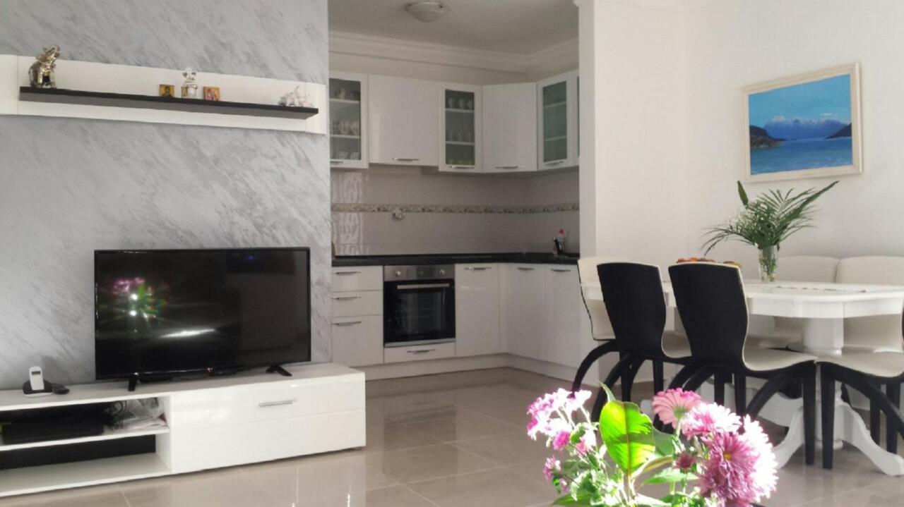 Appartement Bellissimo à Herceg Novi Extérieur photo