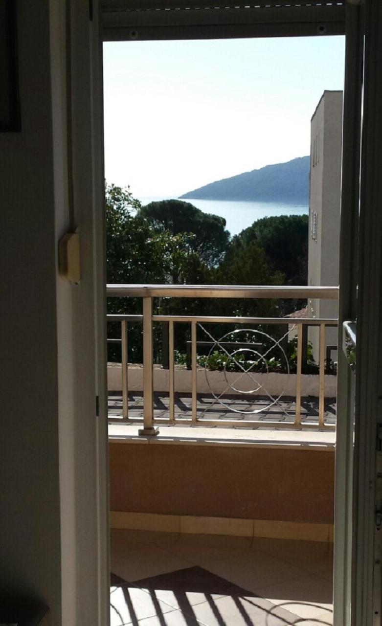 Appartement Bellissimo à Herceg Novi Extérieur photo